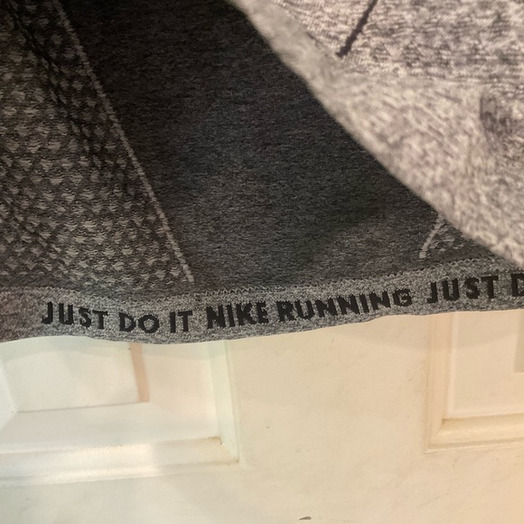 Nike Dri-Fit Tee, Short Sleeve, Crew Neck, Hip Length, Grey, Women’s Size Medium - Picture 6 of 10